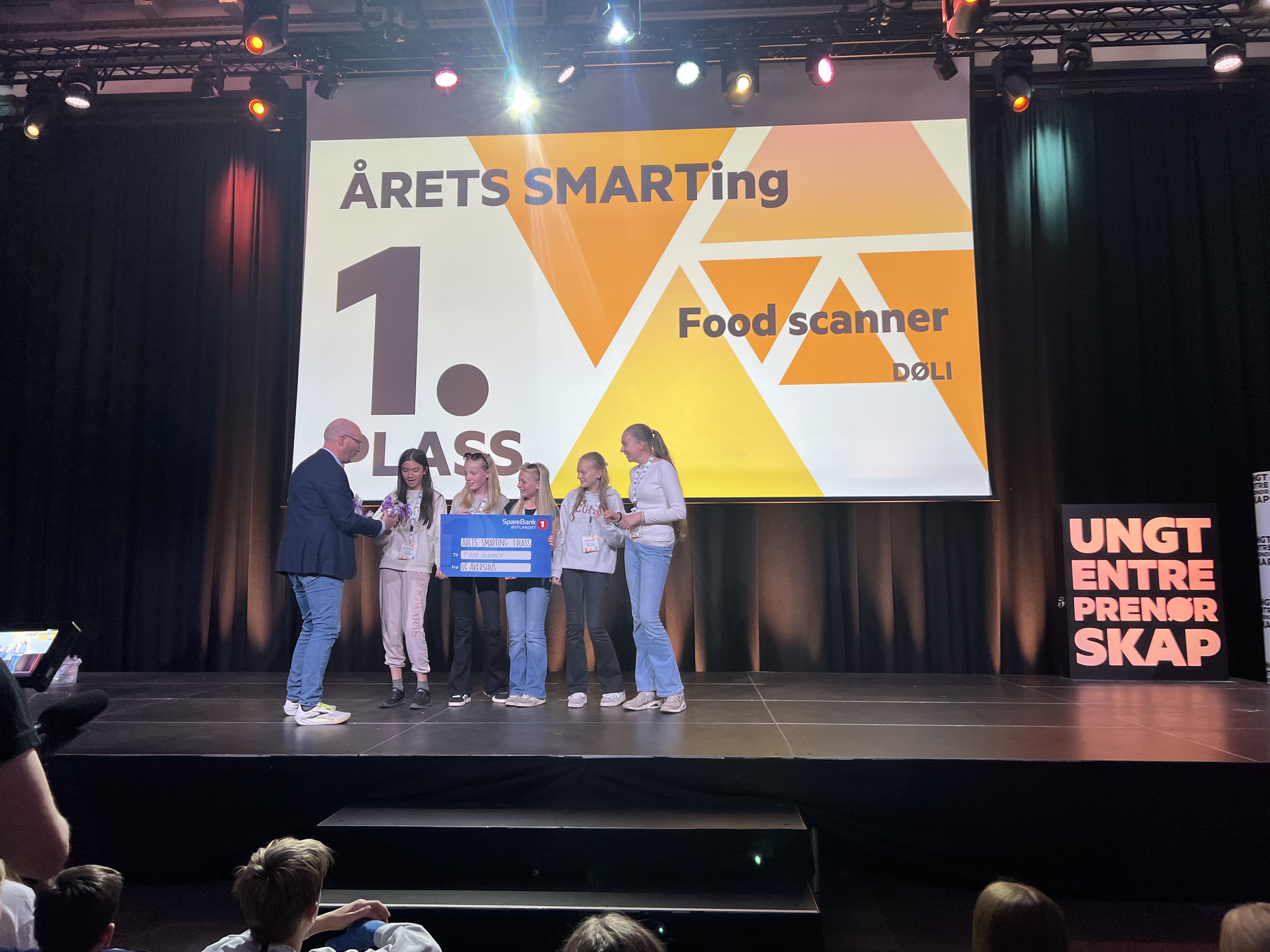 Døli-jenter vant fylkesfinalen – kåret til Årets SMARTing 2026!